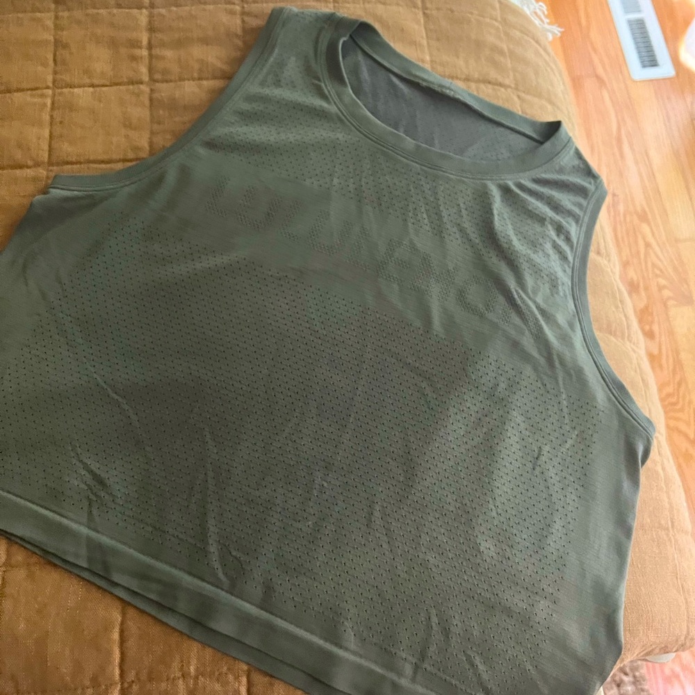 LULULEMON moss green crop top!